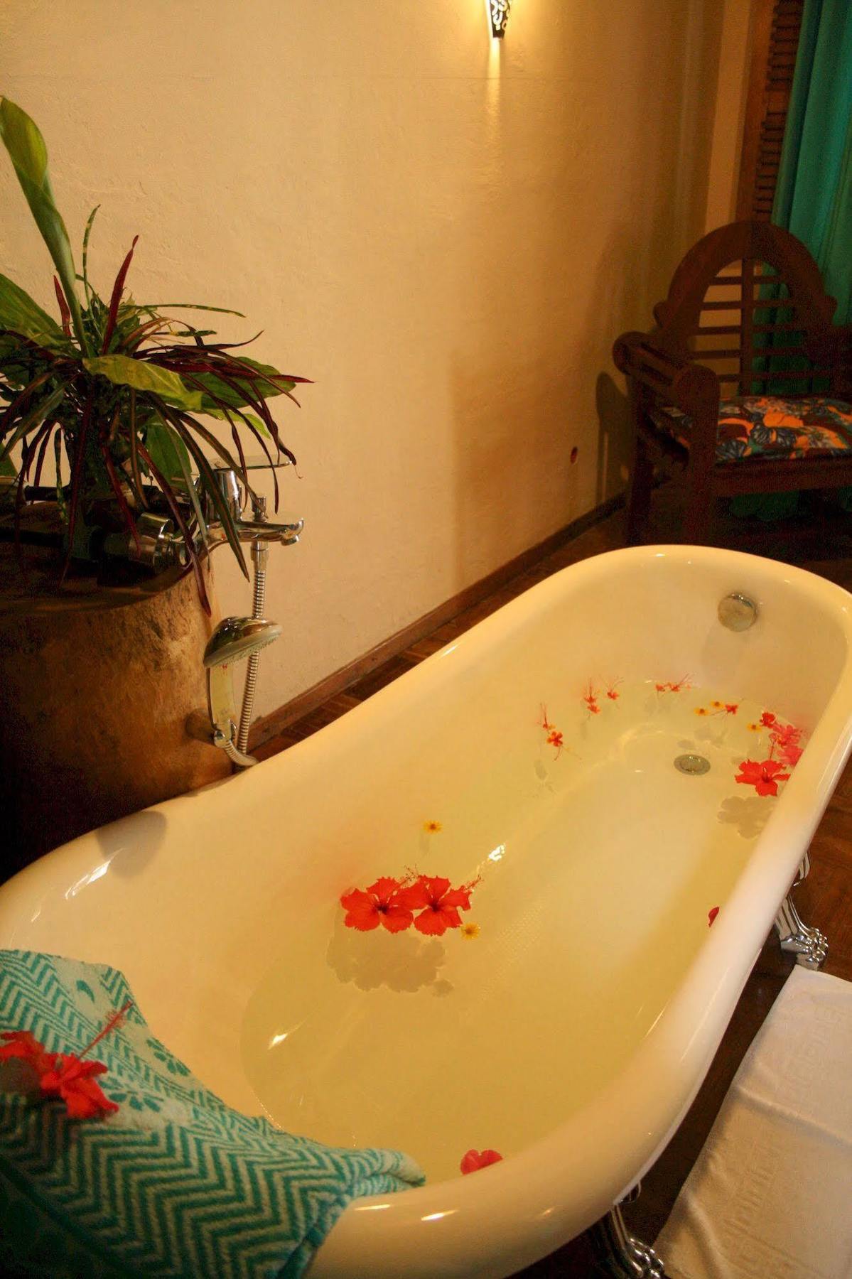 Nosy Be Hotel & Spa Ambaro Экстерьер фото